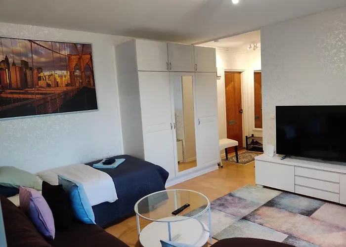 M Vuorentaustantie * Tampere